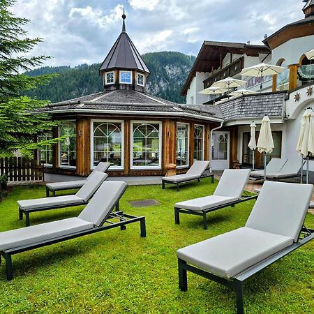 Berghotel Almrausch Berwang Exterior foto
