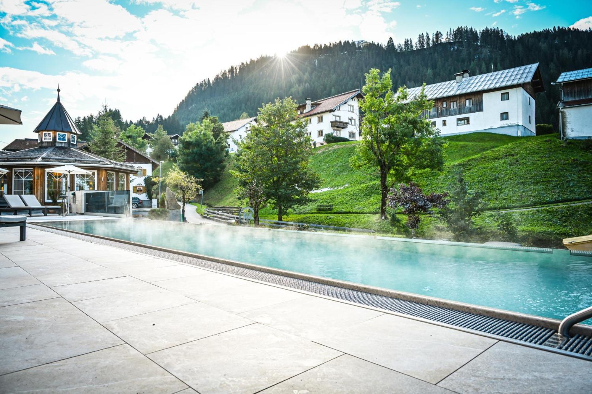 Berghotel Almrausch Berwang Exterior foto